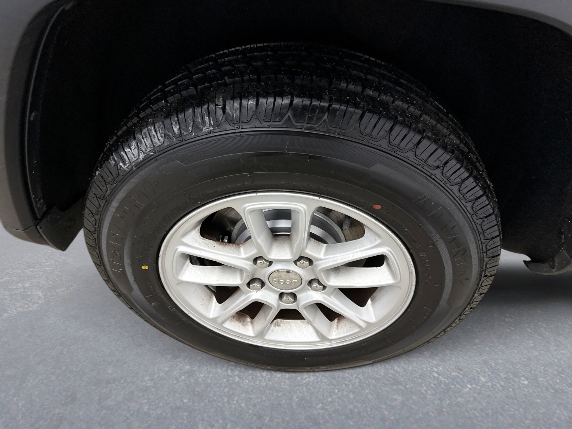 Used 2018 Jeep Grand Cherokee Laredo image 20