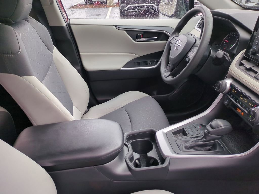 Used 2019 Toyota RAV4 XLE w/ All Weather Liner Package image 37