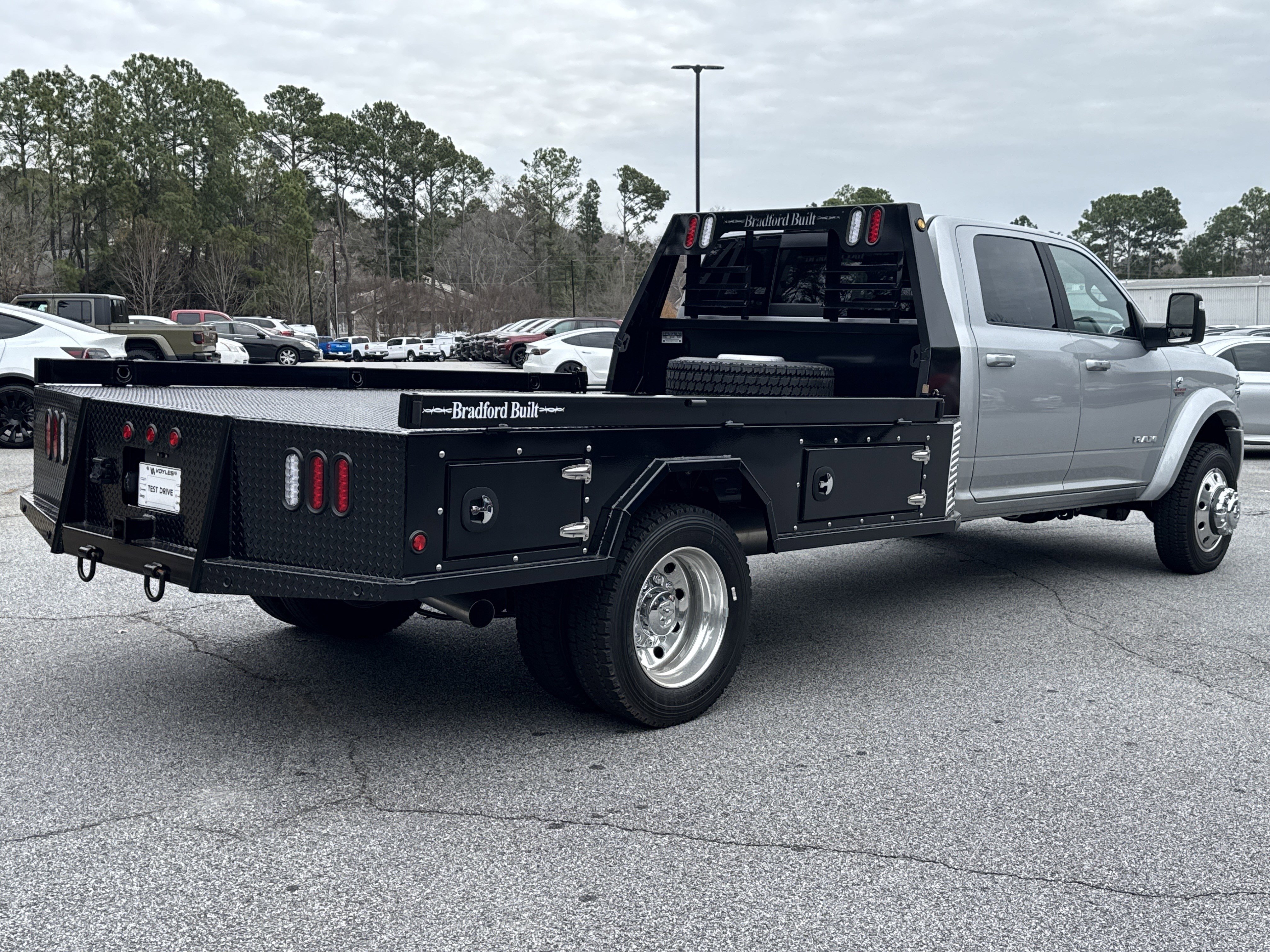 New 2026 RAM 5500 4x4 Crew Cab w/ Laramie Trim Package image 3