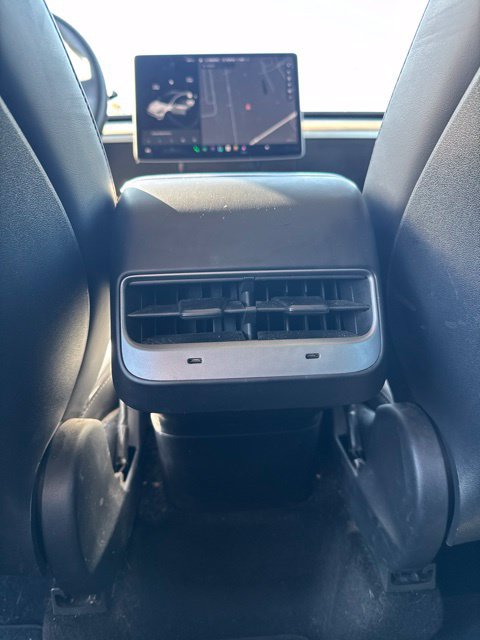 Used 2021 Tesla Model Y Long Range AWD/4WD image 17