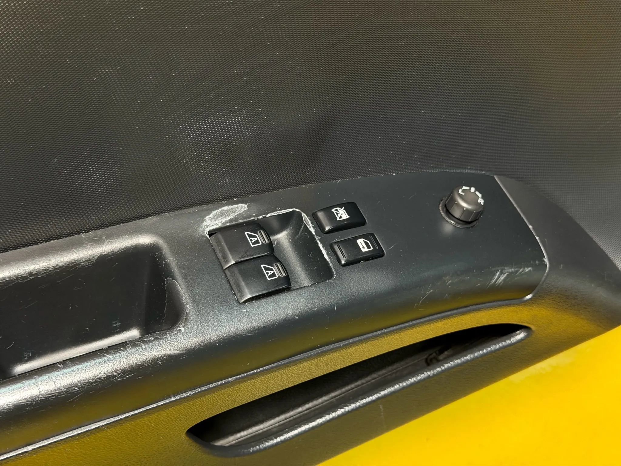 Used 2004 Nissan 350Z Touring image 24