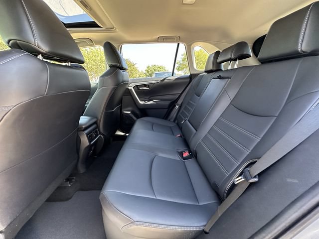 Used 2022 Toyota RAV4 XLE Premium AWD/4WD image 30
