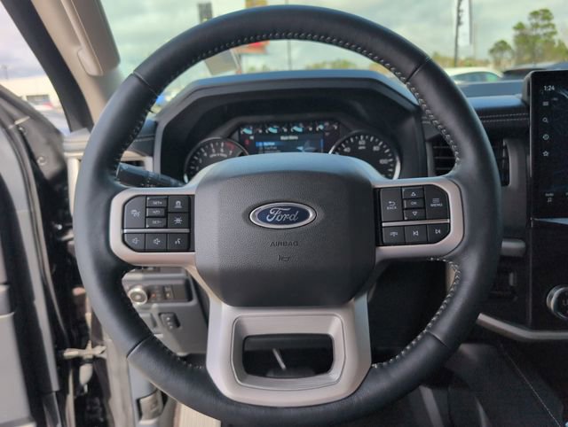 Used 2023 Ford Expedition XLT image 25