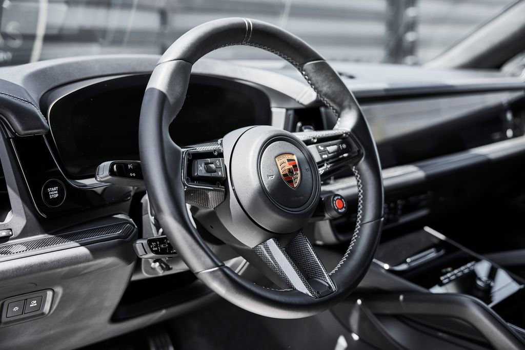 Used 2024 Porsche Cayenne Turbo GT AWD/4WD image 42