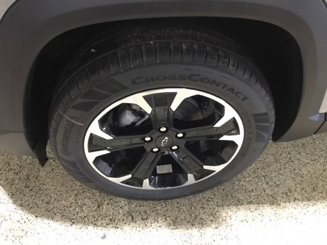 New 2026 Chevrolet Equinox LT w/ Convenience Package II image 9