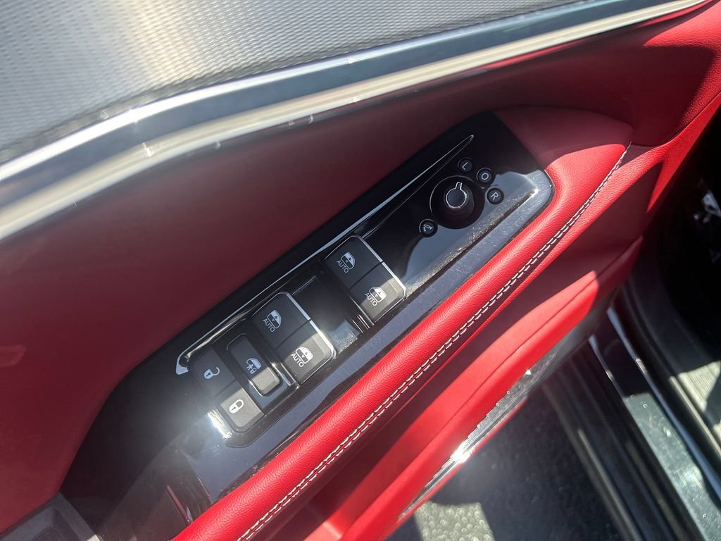 Used 2025 Jeep Wagoneer S Launch Edition AWD/4WD image 14