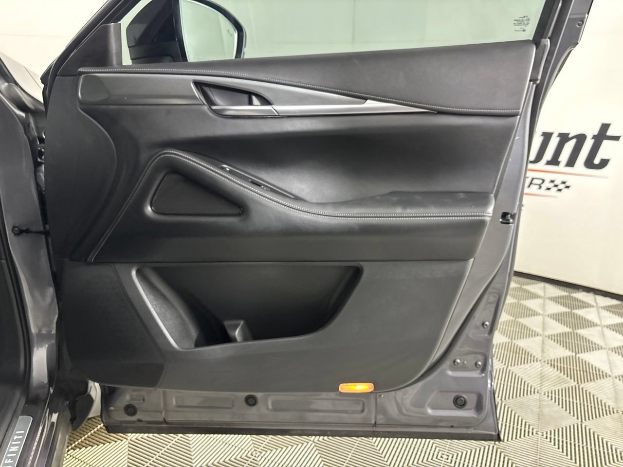 Used 2023 INFINITI QX60 Luxe FWD image 33