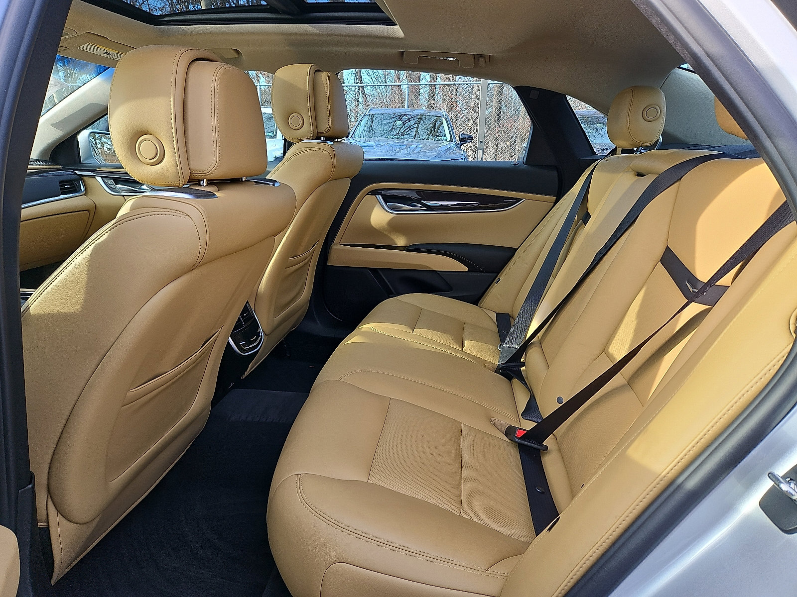 Used 2014 Cadillac XTS Premium image 10