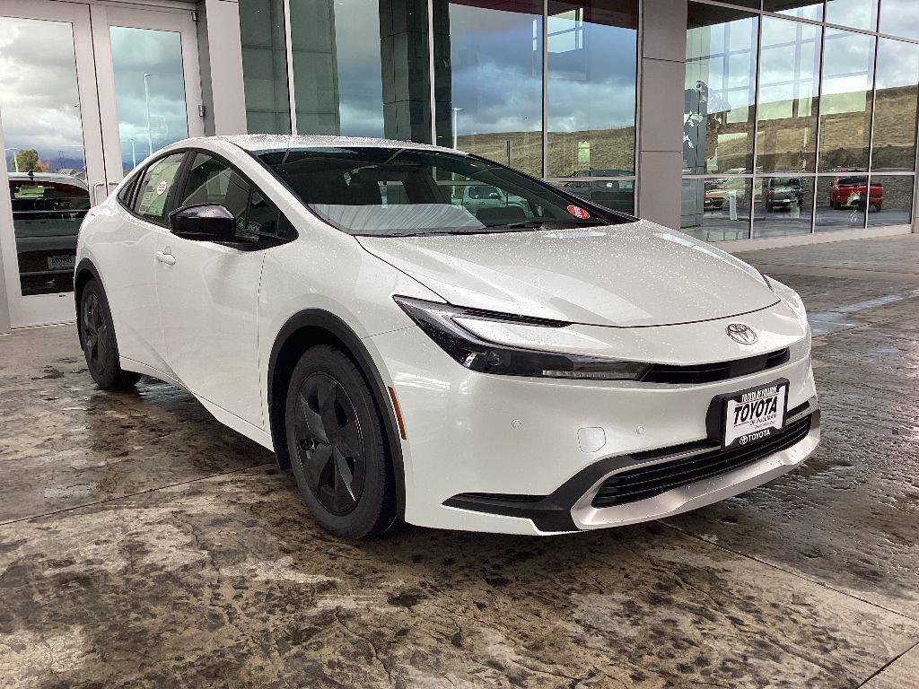 New 2026 Toyota Prius Plug-In Hybrid image 2