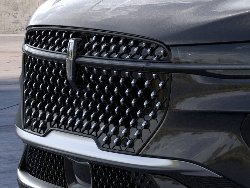 New 2026 Lincoln Nautilus Premier AWD/4WD image 17
