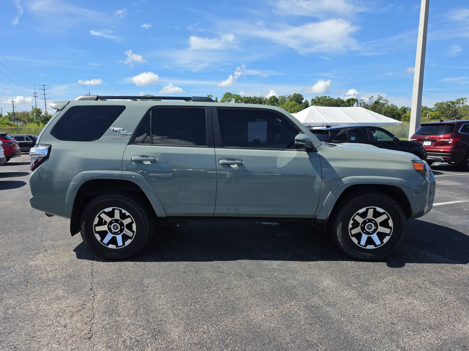 Used 2023 Toyota 4Runner TRD Off-Road Premium w/ Moonroof Package AWD/4WD image 3