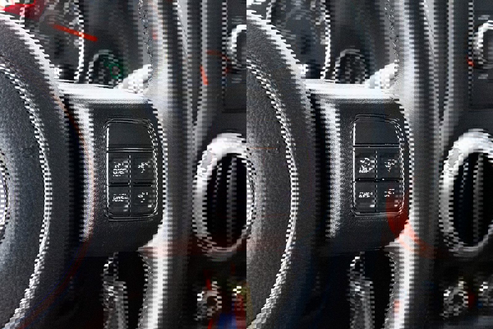 Used 2017 Jeep Wrangler Unlimited Rubicon w/ Connectivity Group image 6