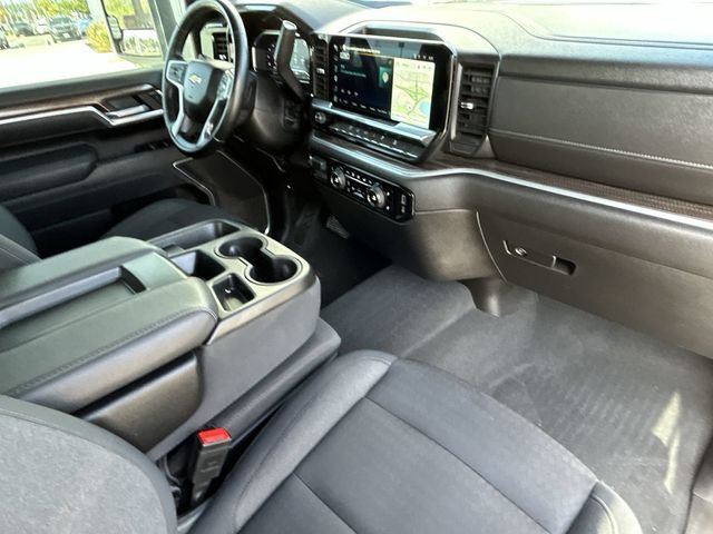 Used 2025 Chevrolet Silverado 2500 LT AWD/4WD image 13