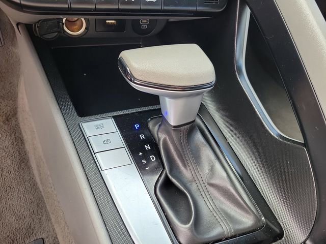 Used 2024 Hyundai Elantra SEL image 23