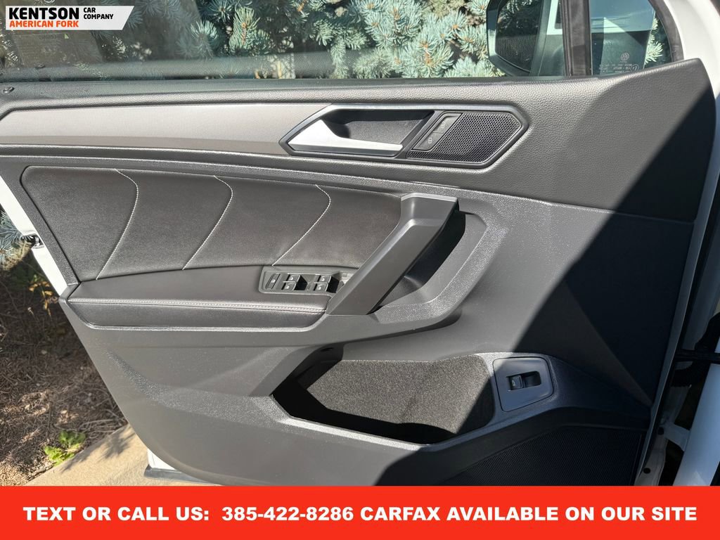 Used 2024 Volkswagen Tiguan SE image 21