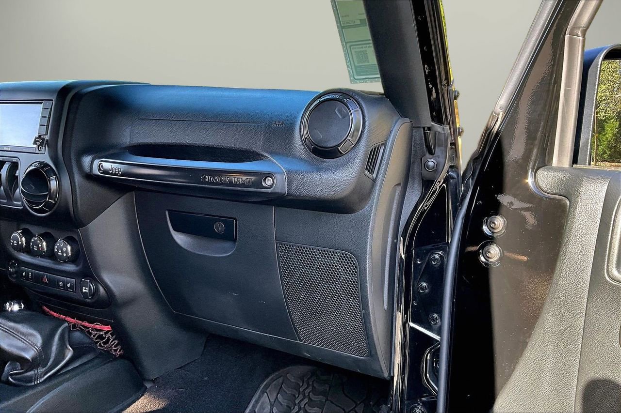 Certified 2017 Jeep Wrangler Rubicon image 17