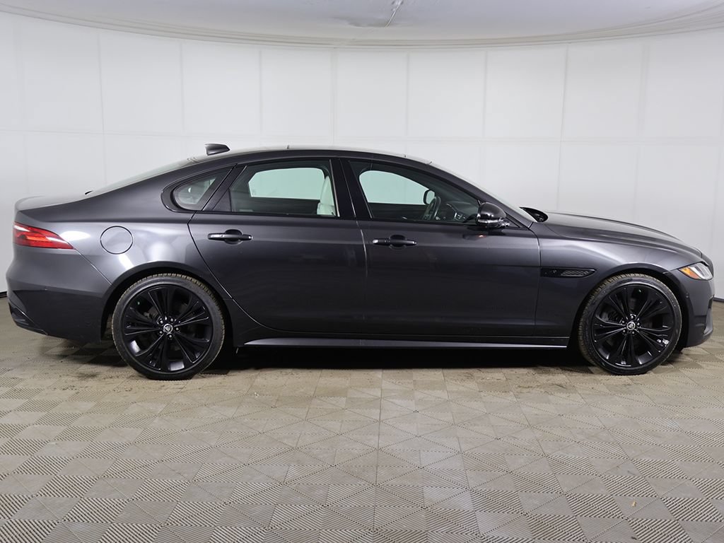 Used 2024 Jaguar XF R-Dynamic SE AWD/4WD image 17