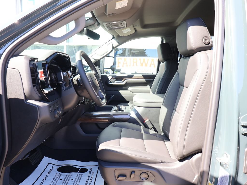 New 2026 Chevrolet Silverado 3500 LT w/ Trail Boss Package AWD/4WD image 15