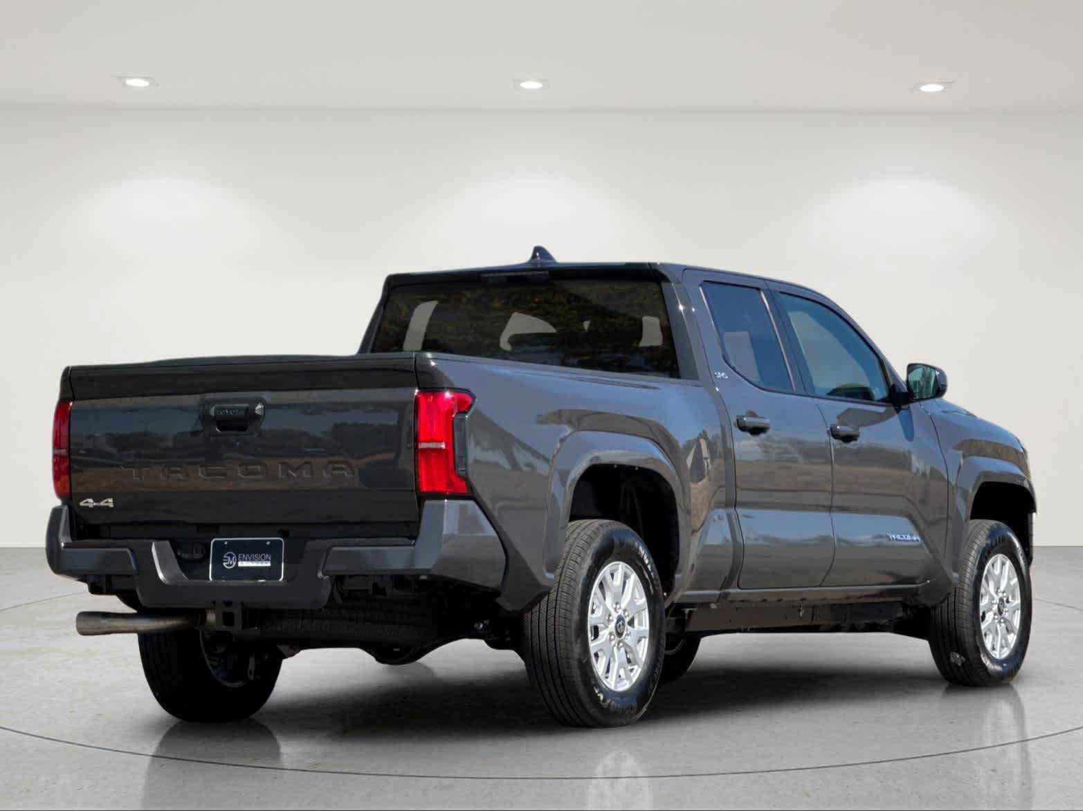 Used 2026 Toyota Tacoma SR5 AWD/4WD image 6