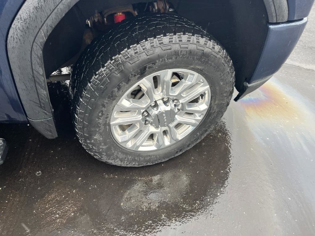 Used 2020 GMC Sierra 2500 Denali w/ Technology Package AWD/4WD image 33