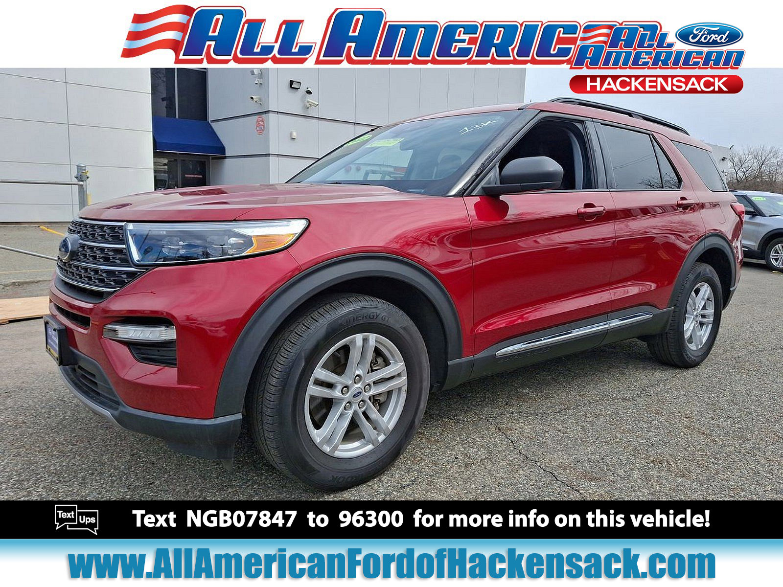 Certified 2022 Ford Explorer XLT w/ Equipment Group 202A image 1