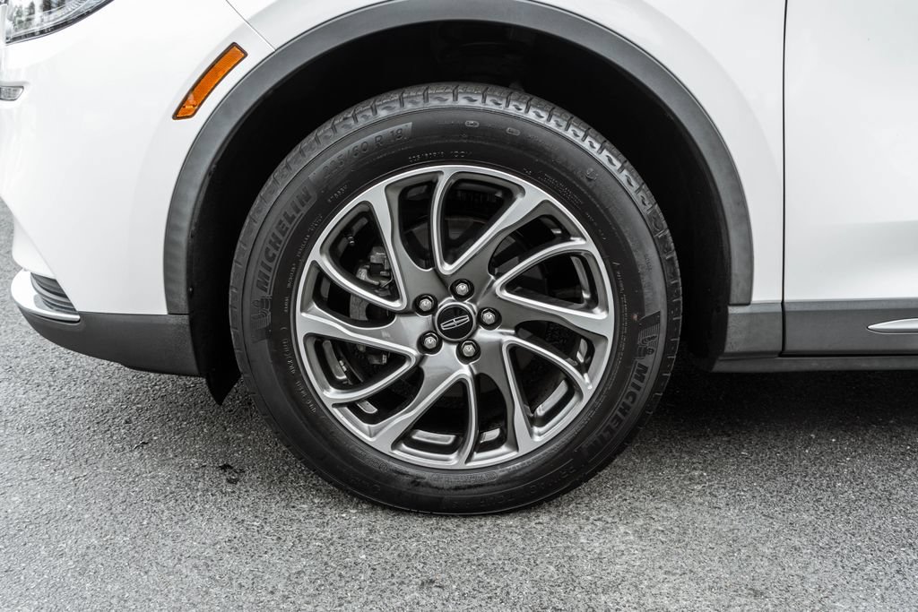 Used 2022 Lincoln Corsair AWD w/ Equipment Group 101A image 32