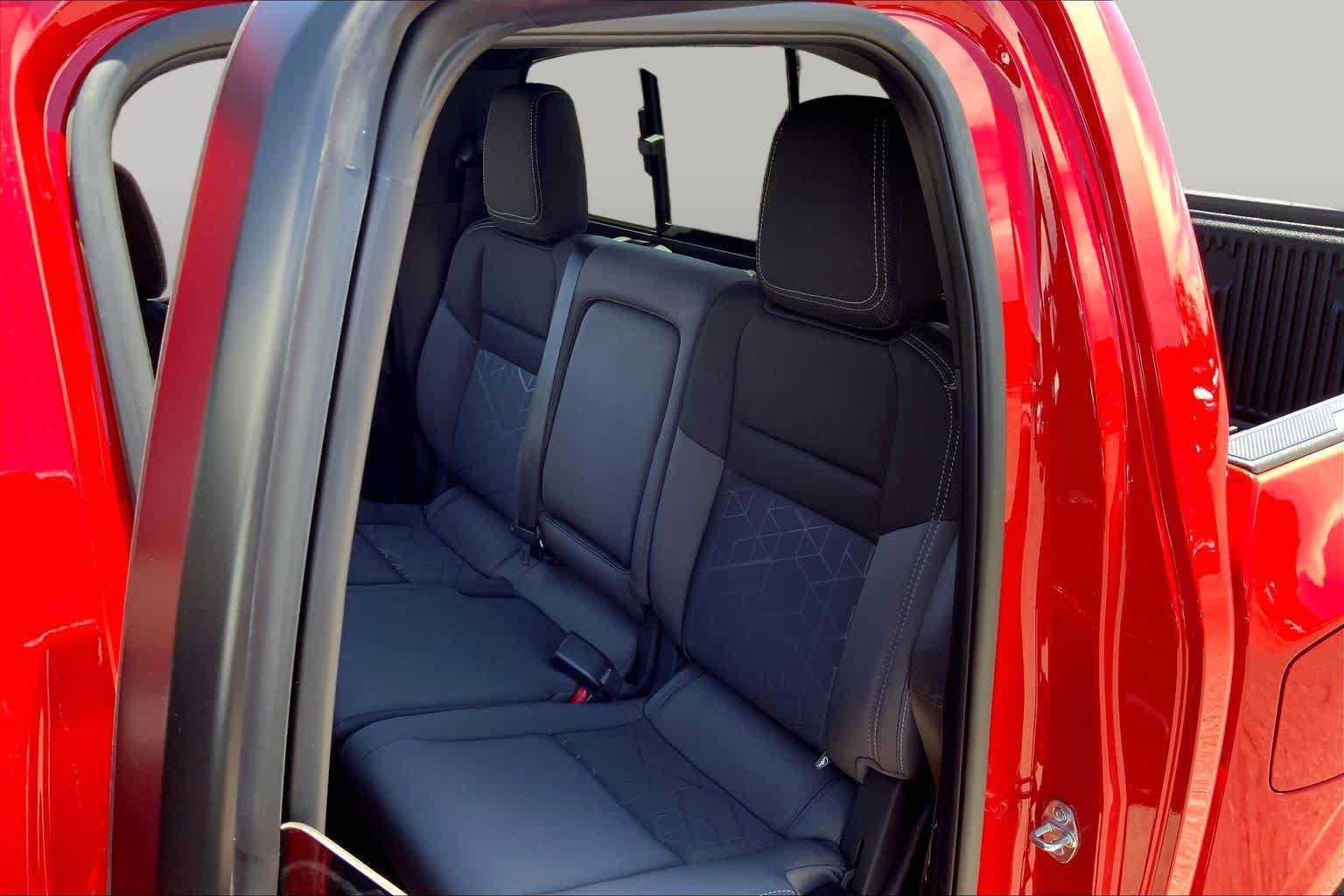 Used 2026 Nissan Frontier SV w/ All-Weather Content Package AWD/4WD image 20