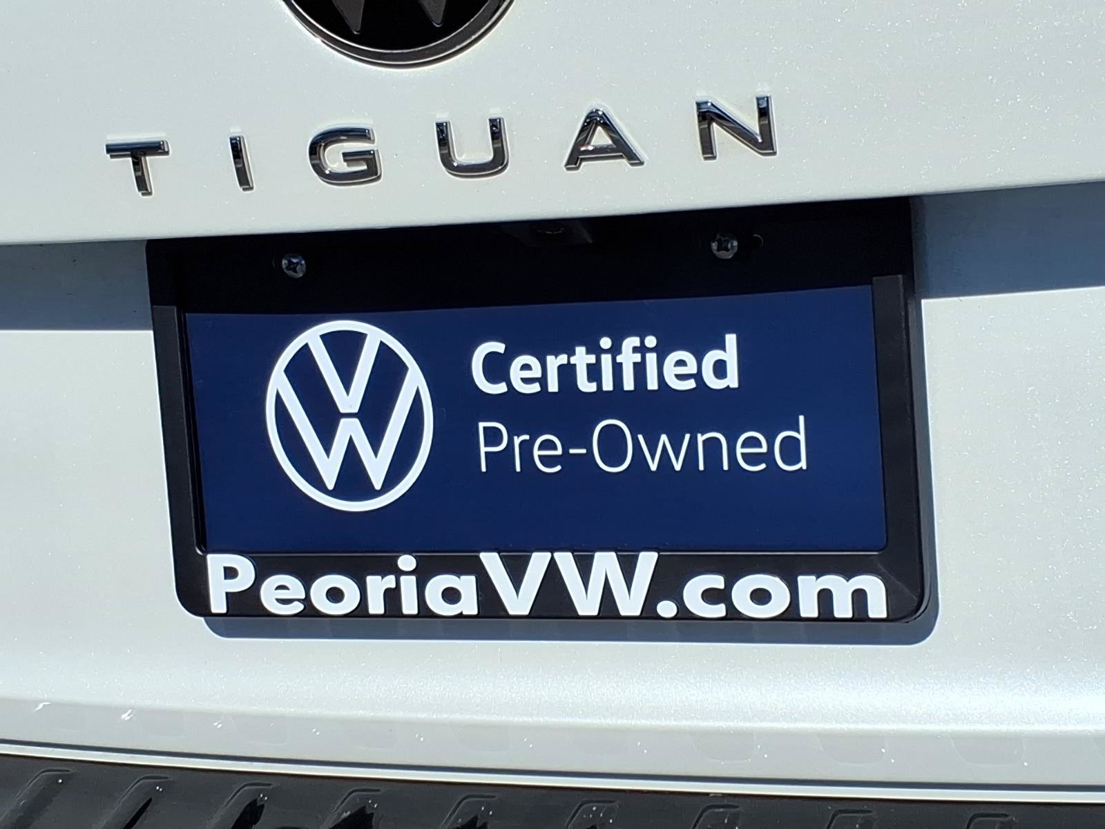 Certified 2023 Volkswagen Tiguan SE R-Line FWD image 15