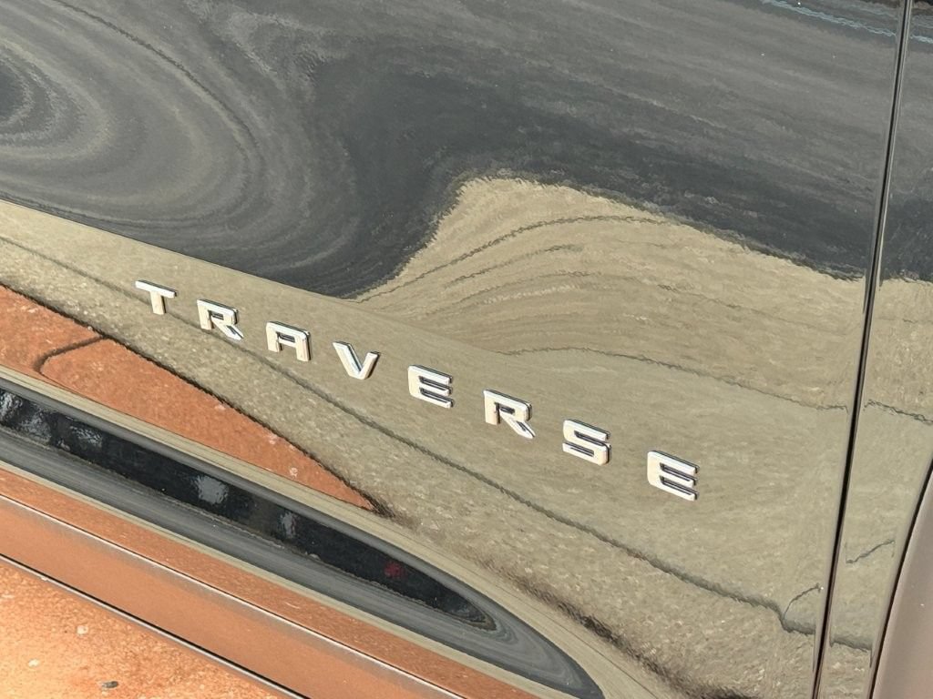 New 2026 Chevrolet Traverse LT w/ Sun and Wheel Package FWD image 8