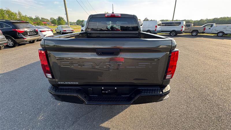 Used 2023 Chevrolet Colorado W/T RWD image 20