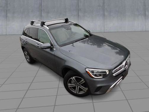 Used 2020 Mercedes-Benz GLC 300 4MATIC image 2