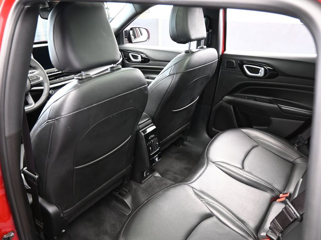 Used 2023 Jeep Compass High Altitude image 19