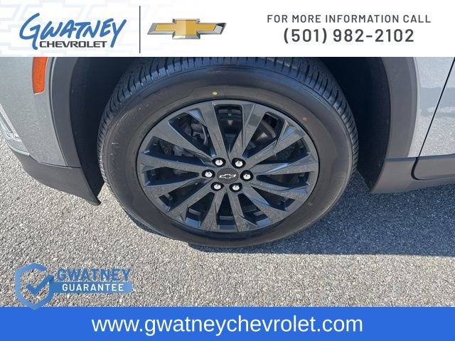 Used 2023 Chevrolet Traverse RS w/ LPO, Floor Liner Package FWD image 9