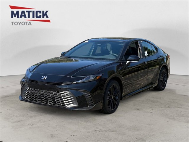 New 2026 Toyota Camry SE image 3