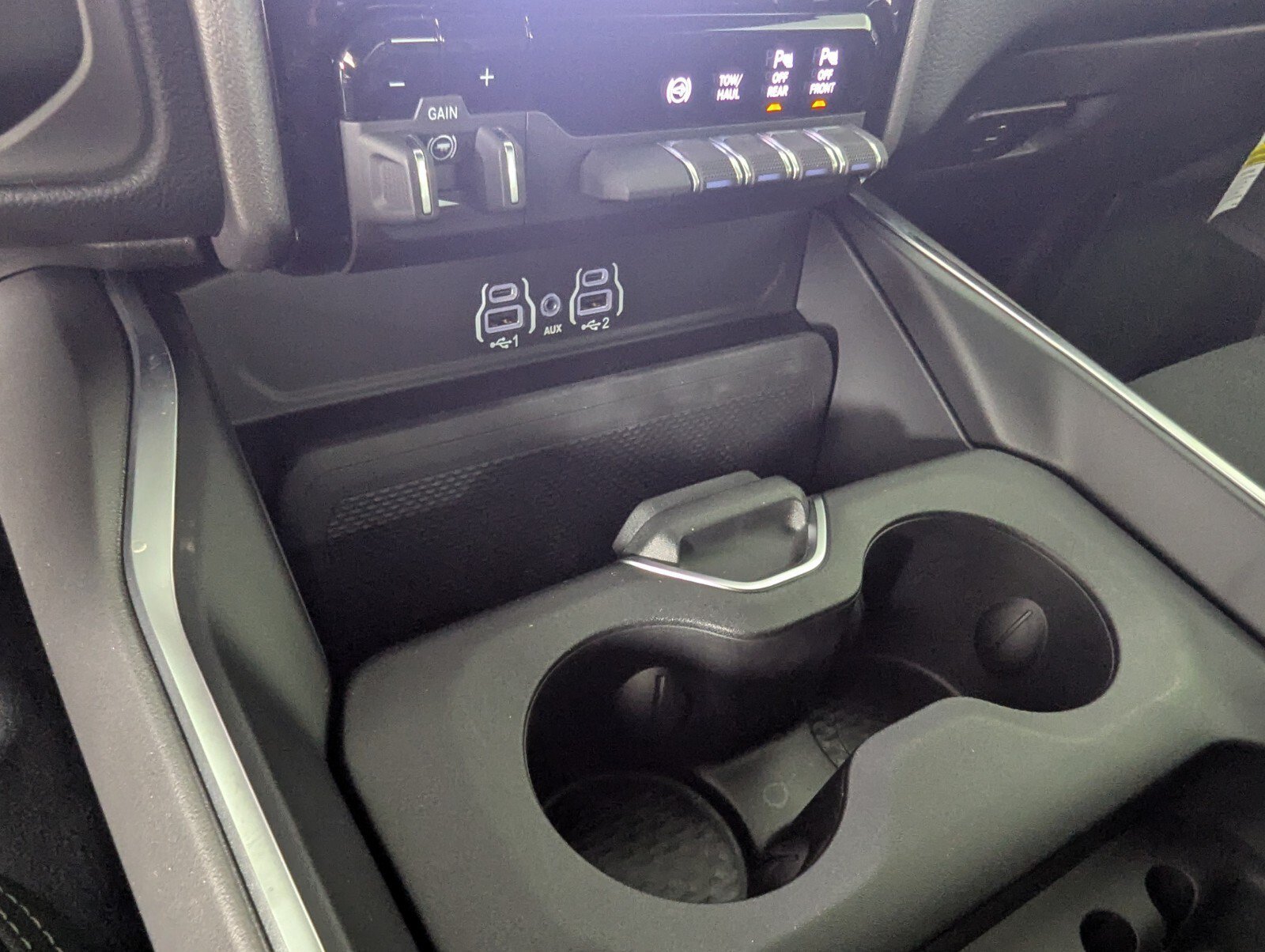 New 2026 RAM 2500 Big Horn AWD/4WD image 23
