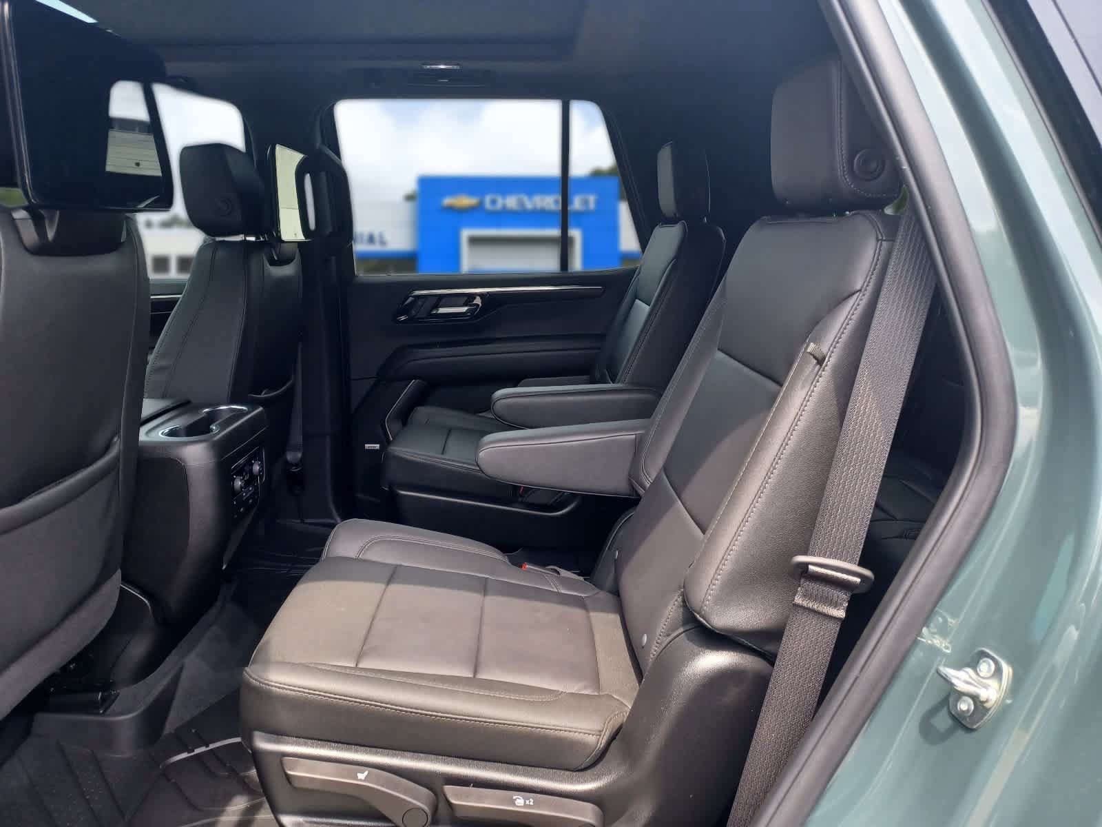 Used 2026 Chevrolet Tahoe Z71 w/ Z71 Off-Road Package AWD/4WD image 21