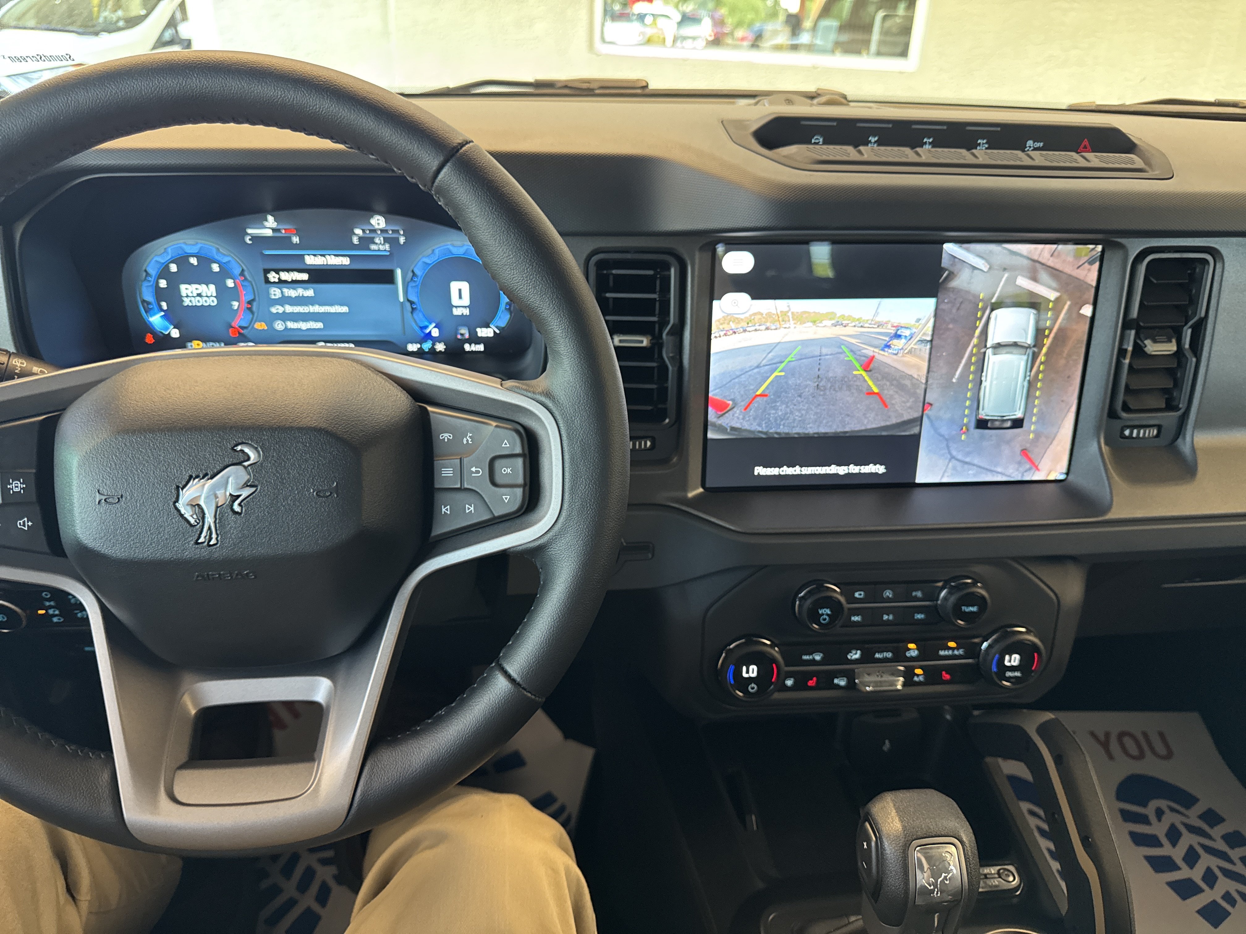 New 2026 Ford Bronco Badlands AWD/4WD image 32