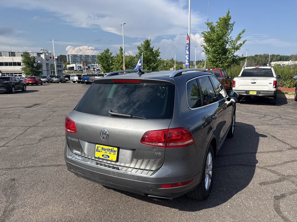 Used 2014 Volkswagen Touareg Sport AWD/4WD image 6