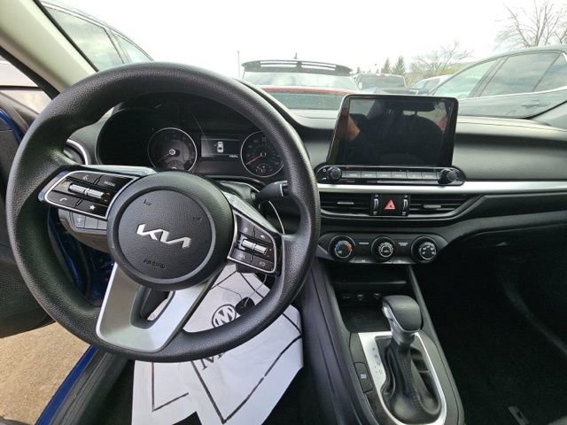 Used 2024 Kia Forte LXS image 10