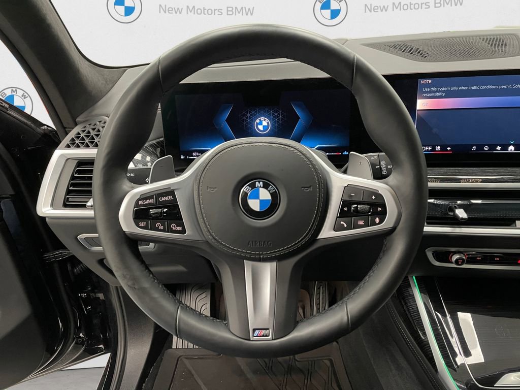 Certified 2025 BMW X7 xDrive40i w/ M Sport Package AWD/4WD image 10