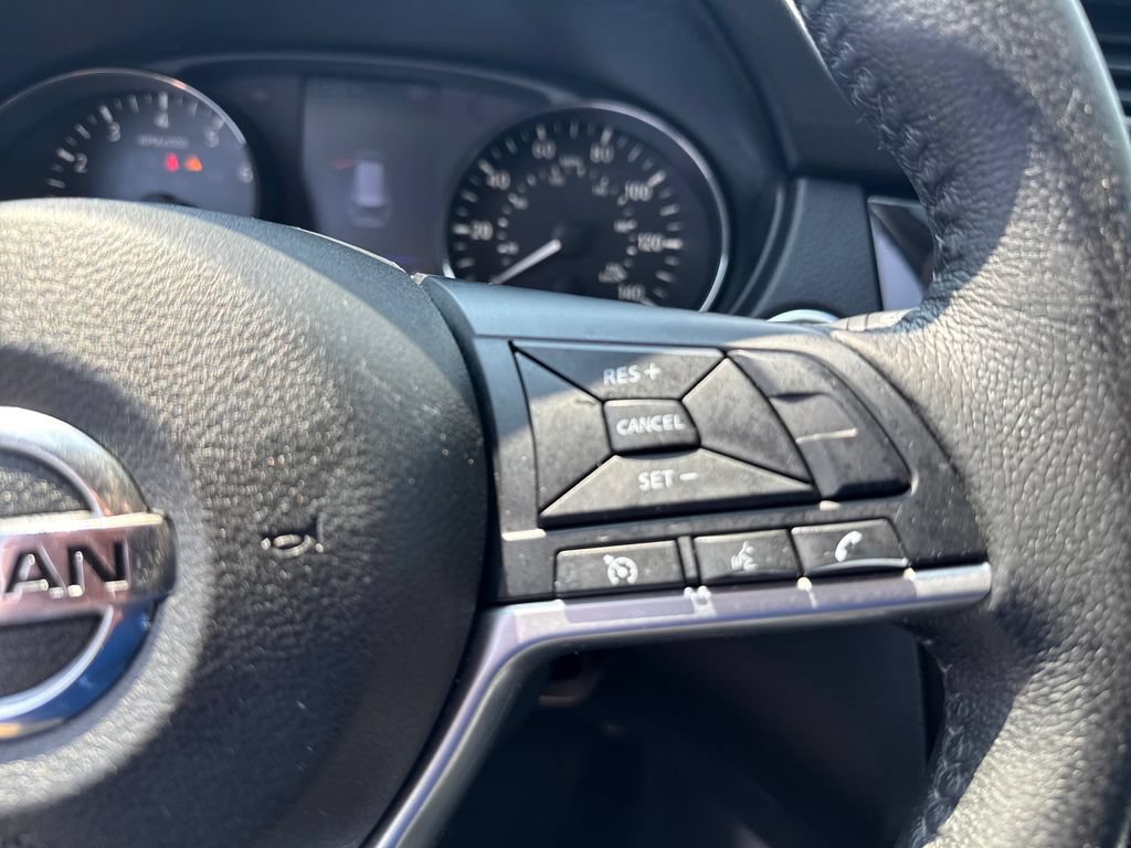 Used 2019 Nissan Rogue SV AWD/4WD image 20