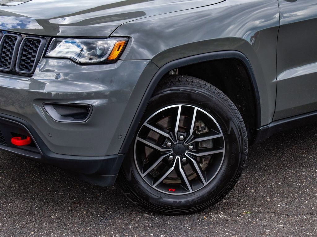 Used 2021 Jeep Grand Cherokee Trailhawk w/ Premium Lighting Group AWD/4WD image 47