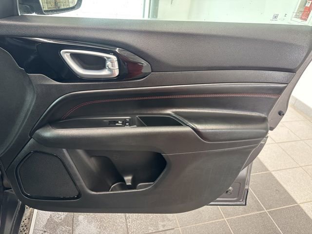 Used 2024 Jeep Compass Trailhawk image 12