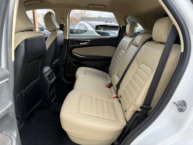 Used 2023 Ford Edge SEL w/ Convenience Package image 16