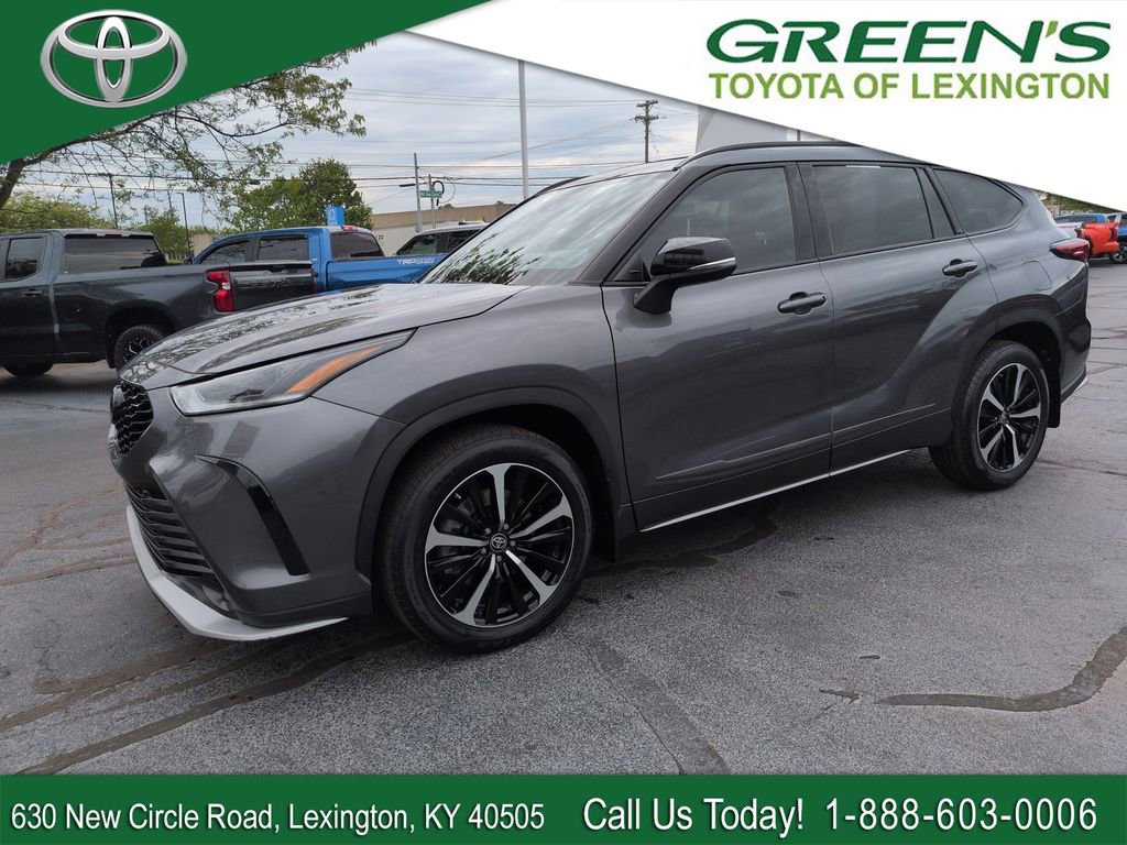 Used 2022 Toyota Highlander XSE