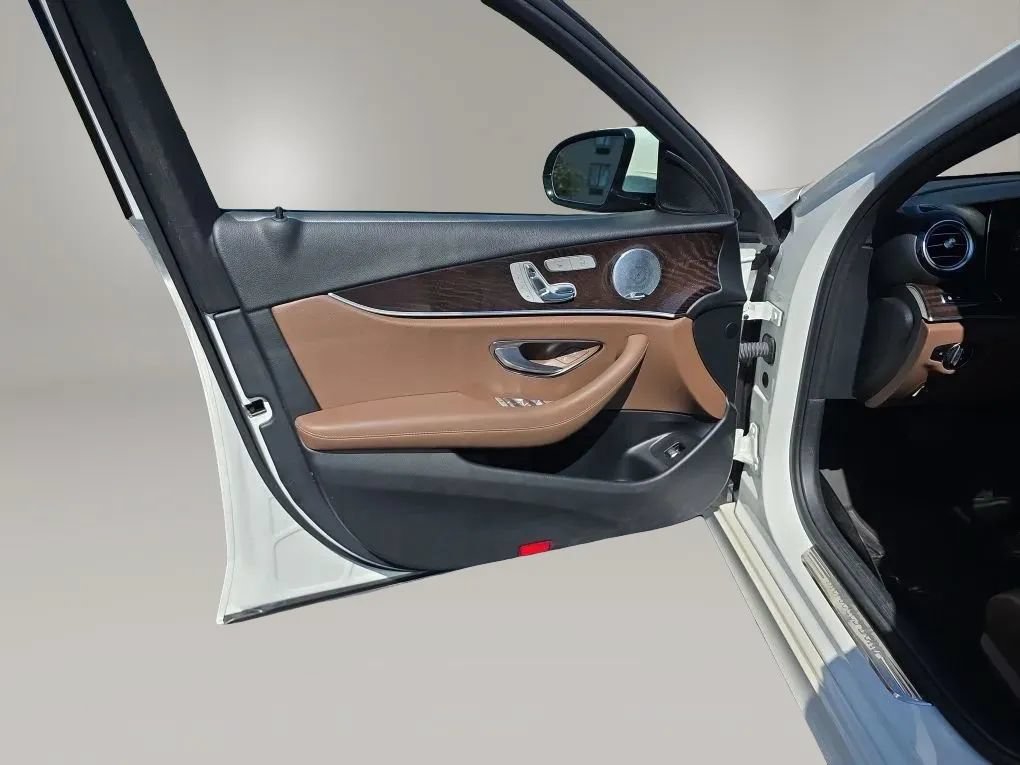 Used 2019 Mercedes-Benz E 450 4MATIC Sedan image 43