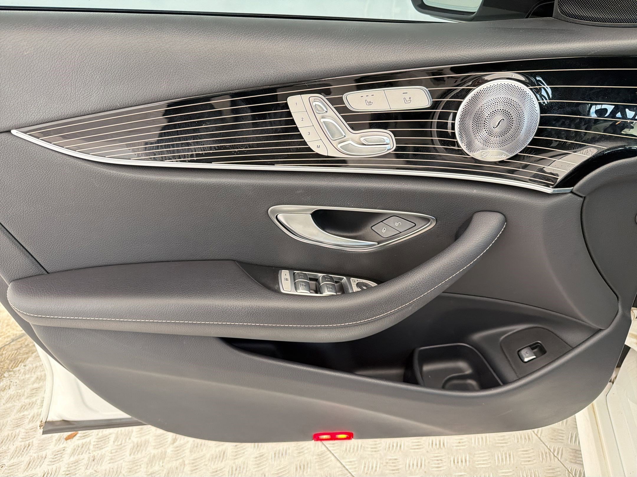 Used 2020 Mercedes-Benz E 350 4MATIC Sedan image 13