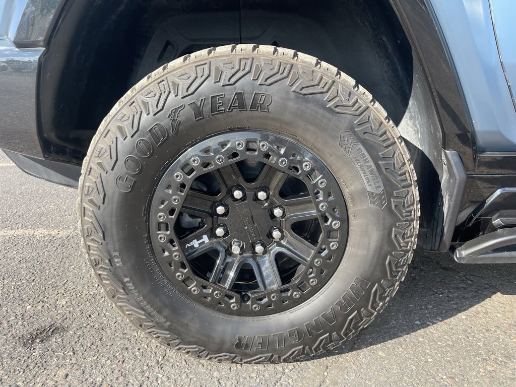 Used 2024 GMC Hummer EV 3X w/ Omega Edition image 19