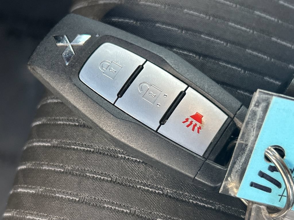 Used 2025 Mitsubishi Outlander ES AWD/4WD image 30