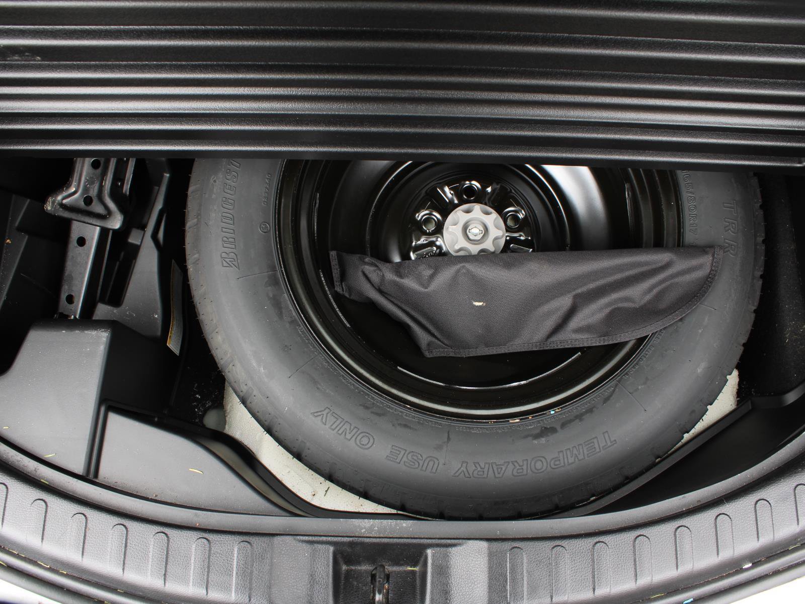 Used 2018 Toyota RAV4 XLE w/ Plus Extra Value Package image 9